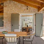 Petra Villa Tar-Vabriga