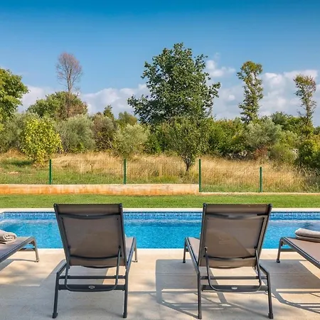 Petra Vabriga Tar-Vabriga