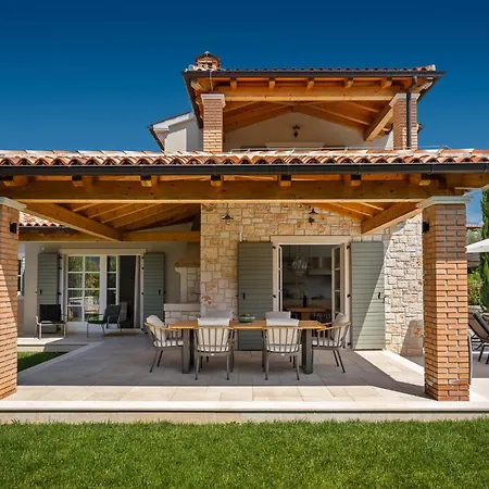 Villa Petra Vabriga *