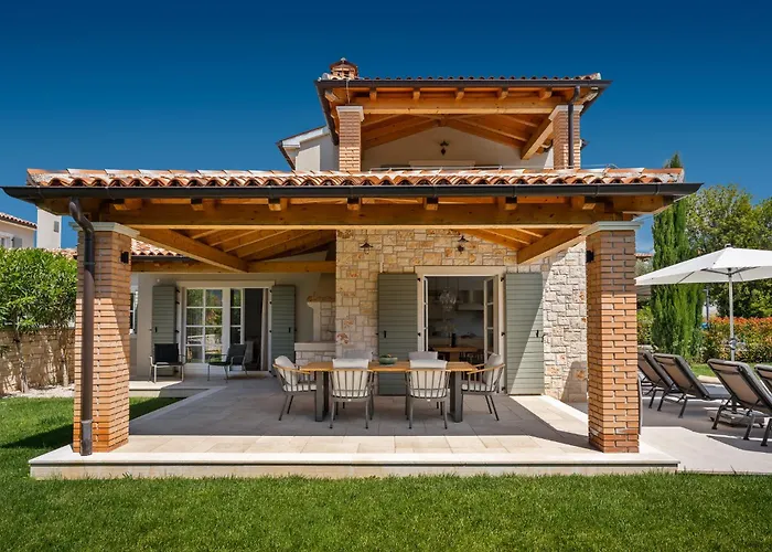 Vila Petra Vabriga *