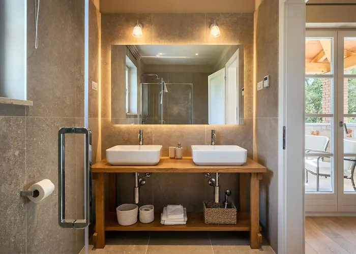 Petra Vabriga * Tar-Vabriga