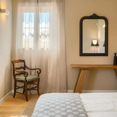 Petra Vabriga Villa