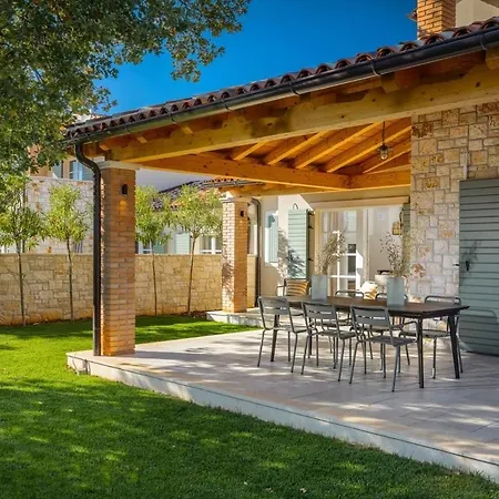 Villa Petra Vabriga *