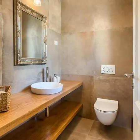 Villa Petra - Fully Equipped For Relaxing Tar-Vabriga