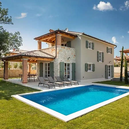 Villa Petra - Fully Equipped For Relaxing Tar-Vabriga