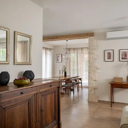 Petra Vabriga Villa *