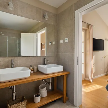 Petra Vabriga Villa *