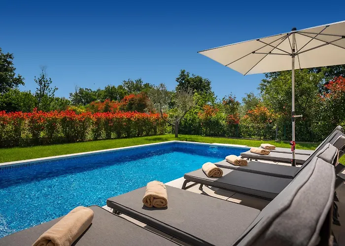 Petra Vabriga * Tar-Vabriga