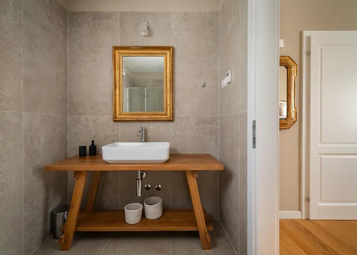 Petra Vabriga Tar-Vabriga